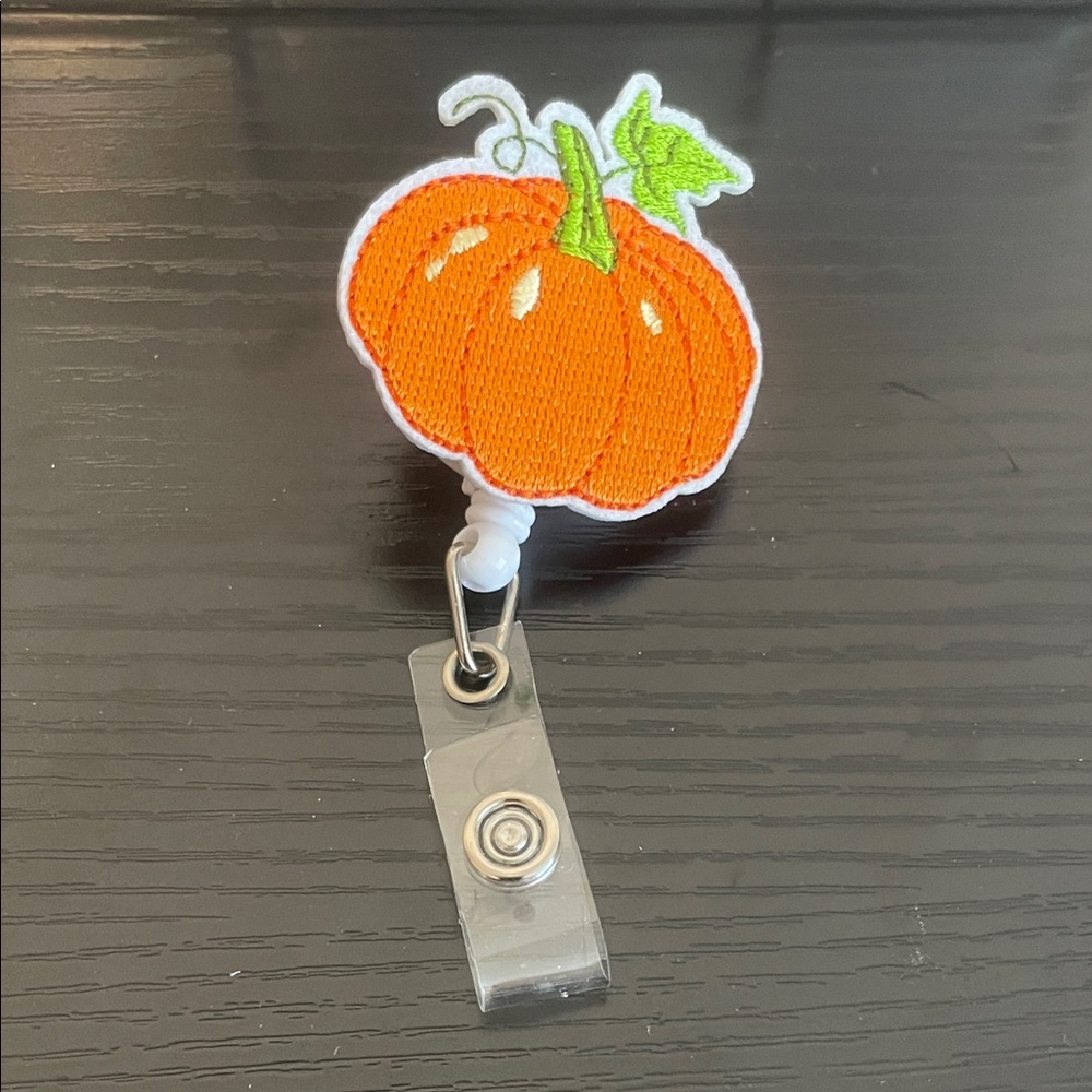 Pumpkin Badge Reel